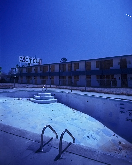 Northshore Pool  :::::  2001  :::::  The modernist Northshore Marina Motel.